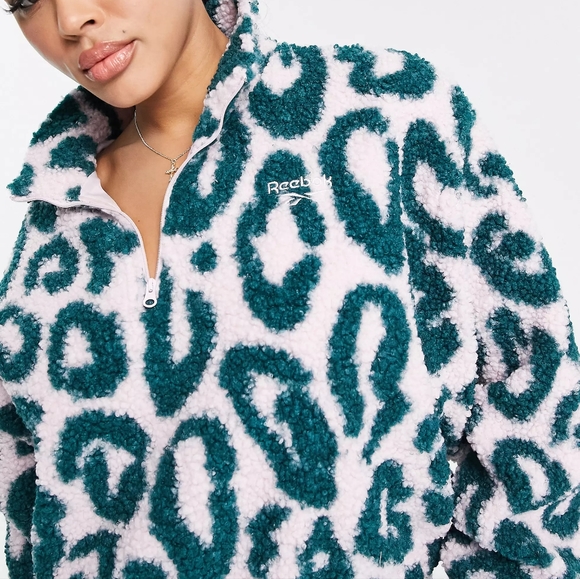 NWT Reebok Frost Berry Pink/Green Leopard Print Half Zip Sherpa Pullover S - Picture 3 of 9
